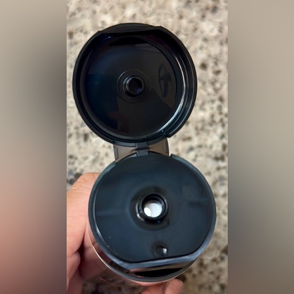 Color Wow bundle of two hair products- Dream Coat Spray & Color Security Shampoo - Picture 3 of 9